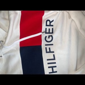 Tommy Hilfiger hoodie shirt